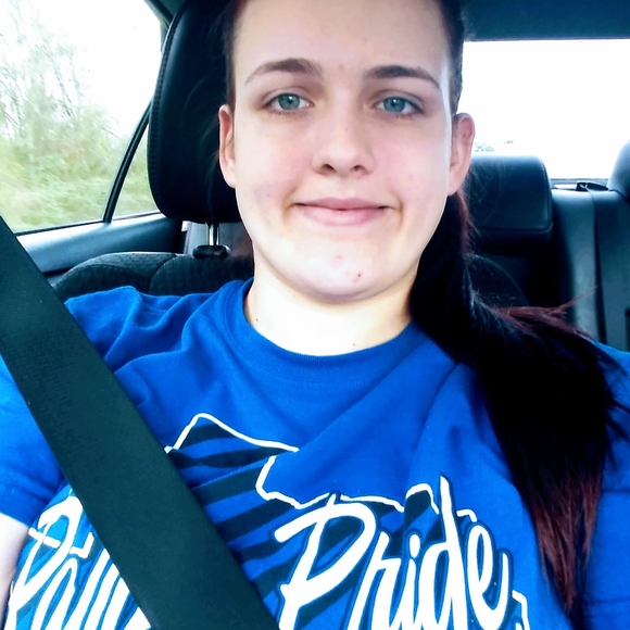 Meet your Posher, Emily - Picture 1 of 1